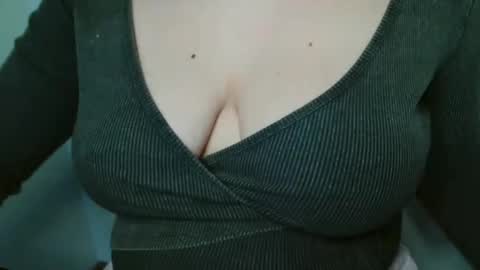 Snapshot of kaitlin_kk chatting on 05/25/26, 01:06 Kaitlin online show from 05/25/26, 01:06