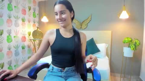 Snapshot of kaitt_ chatting on 03/12/26, 01:17 KAITT online show from 03/12/26, 01:17