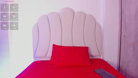 Kaity Lane online show from 11/24/25, 11:48