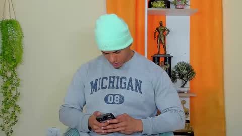 Snapshot of kale_tomson chatting on 12/03/24, 12:27 kale thomson online show from 12/03/24, 12:27