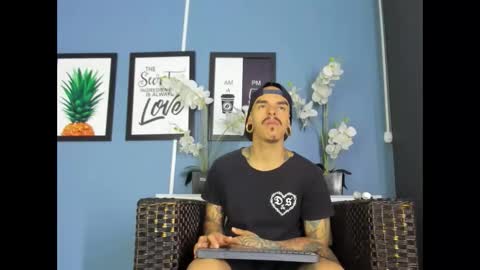 Kale online show from 09/14/25, 11:42