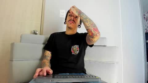 Kale online show from 12/15/25, 11:03