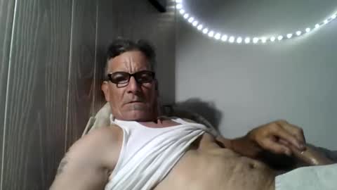 kalifornia91666 online show from 11/01/25, 08:00