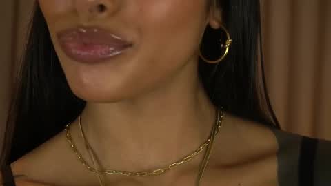 kaligray10 online show from 09/15/25, 07:47