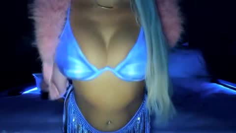 Snapshot of kaliii_jones chatting on 02/01/25, 02:05 Kaliii jones online show from 02/01/25, 02:05