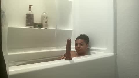 Snapshot of kalinature chatting on 01/16/26, 11:53 kalinature online show from 01/16/26, 11:53