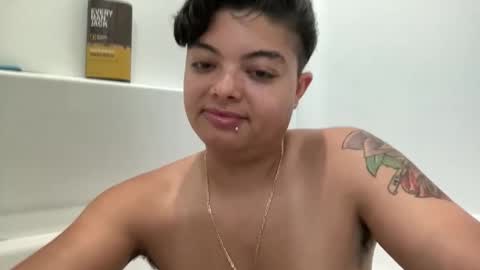 Snapshot of kalinature chatting on 02/25/26, 10:30 kalinature online show from 02/25/26, 10:30