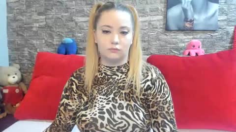 kalindahot online show from 11/23/25, 06:41