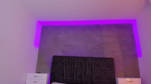 Carolina   online show from 02/10/25, 04:04