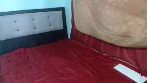 Kalipso and Jones  online show from 02/04/25, 04:08