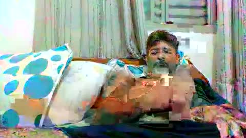 kaliu2021 online show from 02/05/26, 08:41