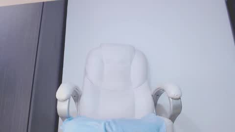 Hannah online show from 12/14/25, 08:24