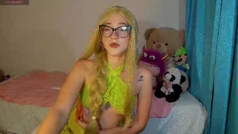 Snapshot of kalyna__bacon1 chatting on 08/06/26, 02:02 kalynita online show from 08/06/26, 02:02