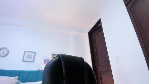 Snapshot of kam_lopez chatting on 06/06/26, 09:19 Kamilalopez online show from 06/06/26, 09:19