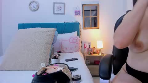 Snapshot of kam_lopez chatting on 06/29/26, 08:42 Kamilalopez online show from 06/29/26, 08:42