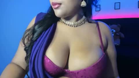 Snapshot of kamala_khan_tx chatting on 05/08/26, 08:47 Online 800 to 1400 online show from 05/08/26, 08:47