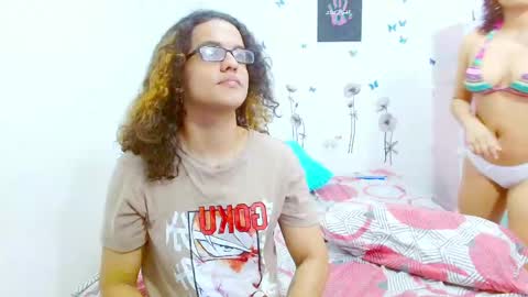 Dante and Carolina independient model online show from 12/15/24, 10:47