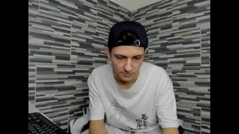 kami_doublehot online show from 11/29/25, 09:23