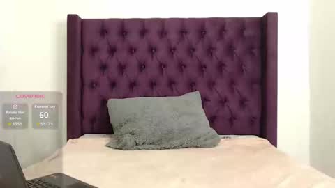 Snapshot of kamiandoscar chatting on 03/06/26, 11:45 KamiYOscar online show from 03/06/26, 11:45