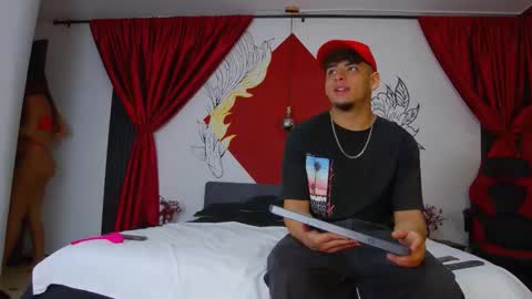 Snapshot of kamie_sebasdolce chatting on 12/16/25, 12:10 Kamie Sebas Dolce online show from 12/16/25, 12:10