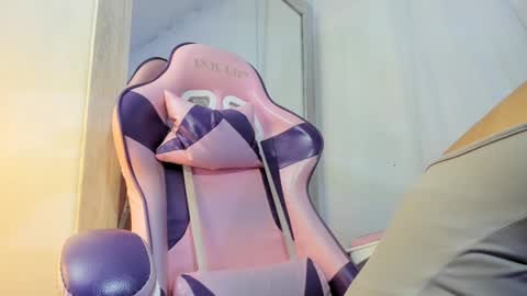    online show from 01/08/25, 12:37