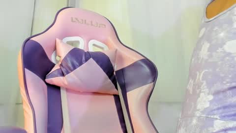    online show from 02/03/25, 12:03