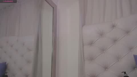    online show from 10/17/25, 02:08