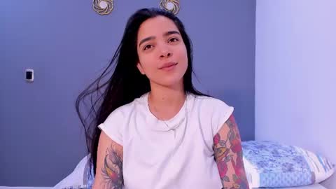 Snapshot of kamilabetancourt chatting on 06/29/26, 12:49 Kamila Betancourt online show from 06/29/26, 12:49