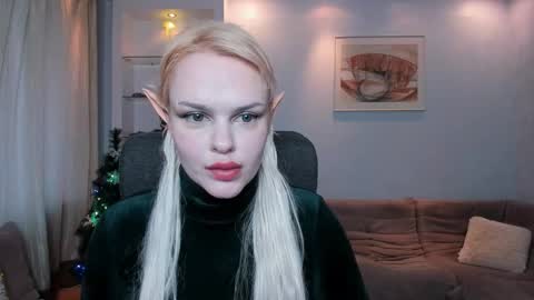 Camila online show from 12/18/25, 07:03