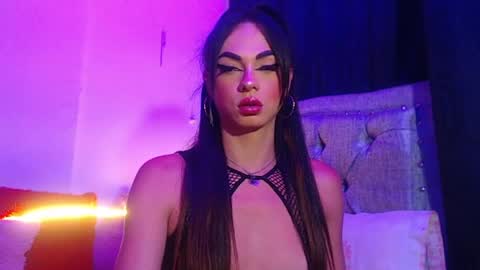 CAMILA SANTAMARIA online show from 06/24/26, 11:48