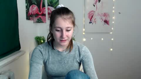 kamilla_love_ online show from 10/07/25, 12:46