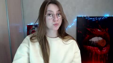 Snapshot of kamilla_love_ chatting on 03/30/26, 12:17 kamilla_love_ online show from 03/30/26, 12:17