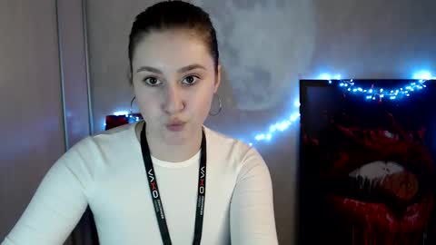 Snapshot of kamilla_love_ chatting on 04/16/26, 12:17 kamilla_love_ online show from 04/16/26, 12:17