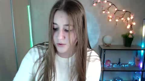 Snapshot of kamilla_love_ chatting on 05/06/26, 12:43 kamilla_love_ online show from 05/06/26, 12:43