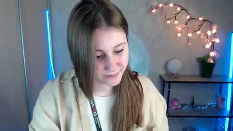 Snapshot of kamilla_love_ chatting on 05/20/26, 12:11 kamilla_love_ online show from 05/20/26, 12:11