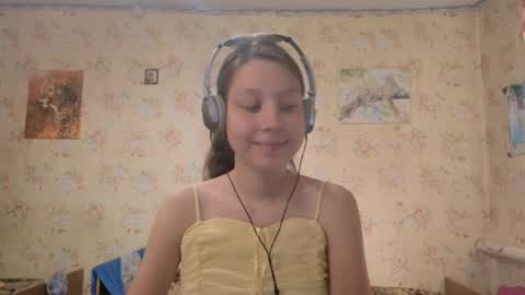 Snapshot of kamisalling chatting on 10/02/25, 07:15 Mari  Simmons online show from 10/02/25, 07:15