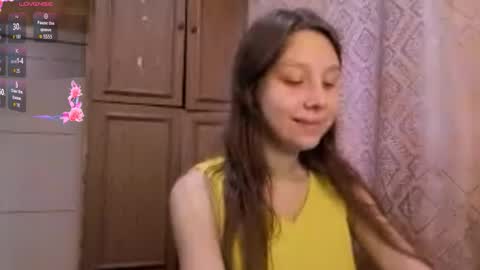 Mari  Simmons online show from 11/25/25, 08:47