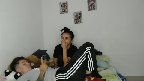 kammy   y   camila online show from 11/20/25, 11:48