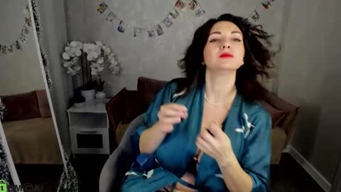 Snapshot of kandy_balls chatting on 12/21/25, 10:50 kandy_balls online show from 12/21/25, 10:50