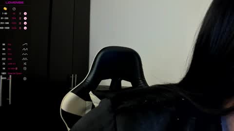 CAMILA   IG Camila2oficial online show from 12/17/25, 10:38