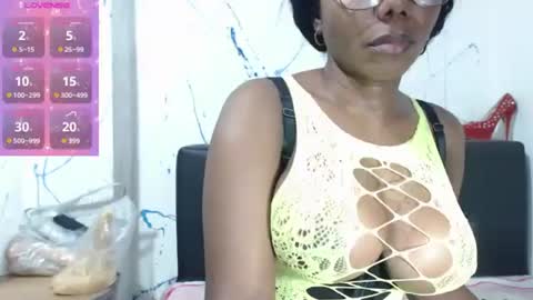 Paola online show from 09/25/25, 04:11