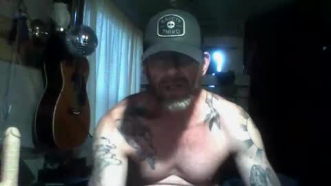 Snapshot of kaneisyours2420 chatting on 04/29/26, 02:37 Tucker online show from 04/29/26, 02:37