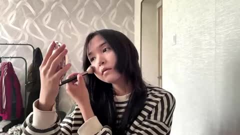 Lily online show from 05/01/26, 09:03