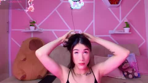 kaoriille online show from 12/01/25, 05:23