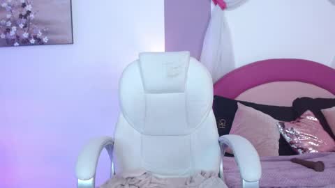 kaoryy_1 online show from 05/12/26, 11:29