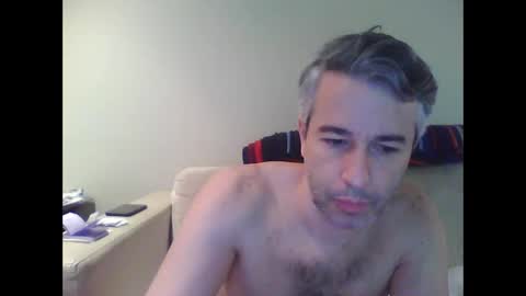 Snapshot of kap400 chatting on 10/26/25, 04:57 kap400 online show from 10/26/25, 04:57