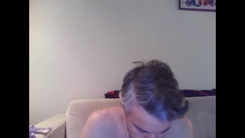 Snapshot of kap400 chatting on 11/09/25, 04:49 kap400 online show from 11/09/25, 04:49