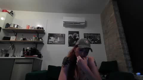 Snapshot of kapri_sun chatting on 09/14/25, 11:04 kapri_sun online show from 09/14/25, 11:04