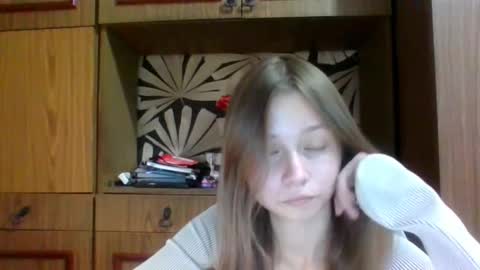 Snapshot of karaescorcia chatting on 11/26/25, 12:11 Ria online show from 11/26/25, 12:11