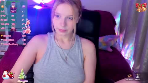 Snapshot of karambamoon chatting on 12/11/24, 02:41 Lera online show from 12/11/24, 02:41